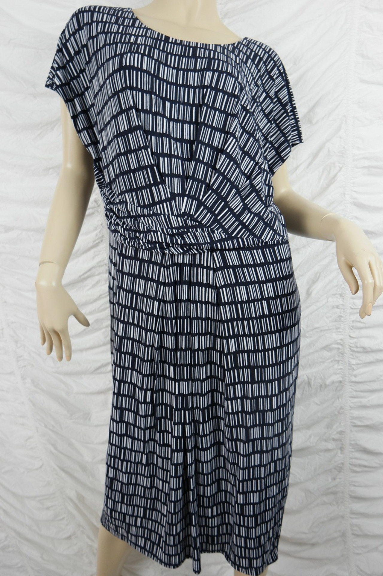 SPORTSCRAFT navy blue white geometric print Tanya pleated dress size 18 ...