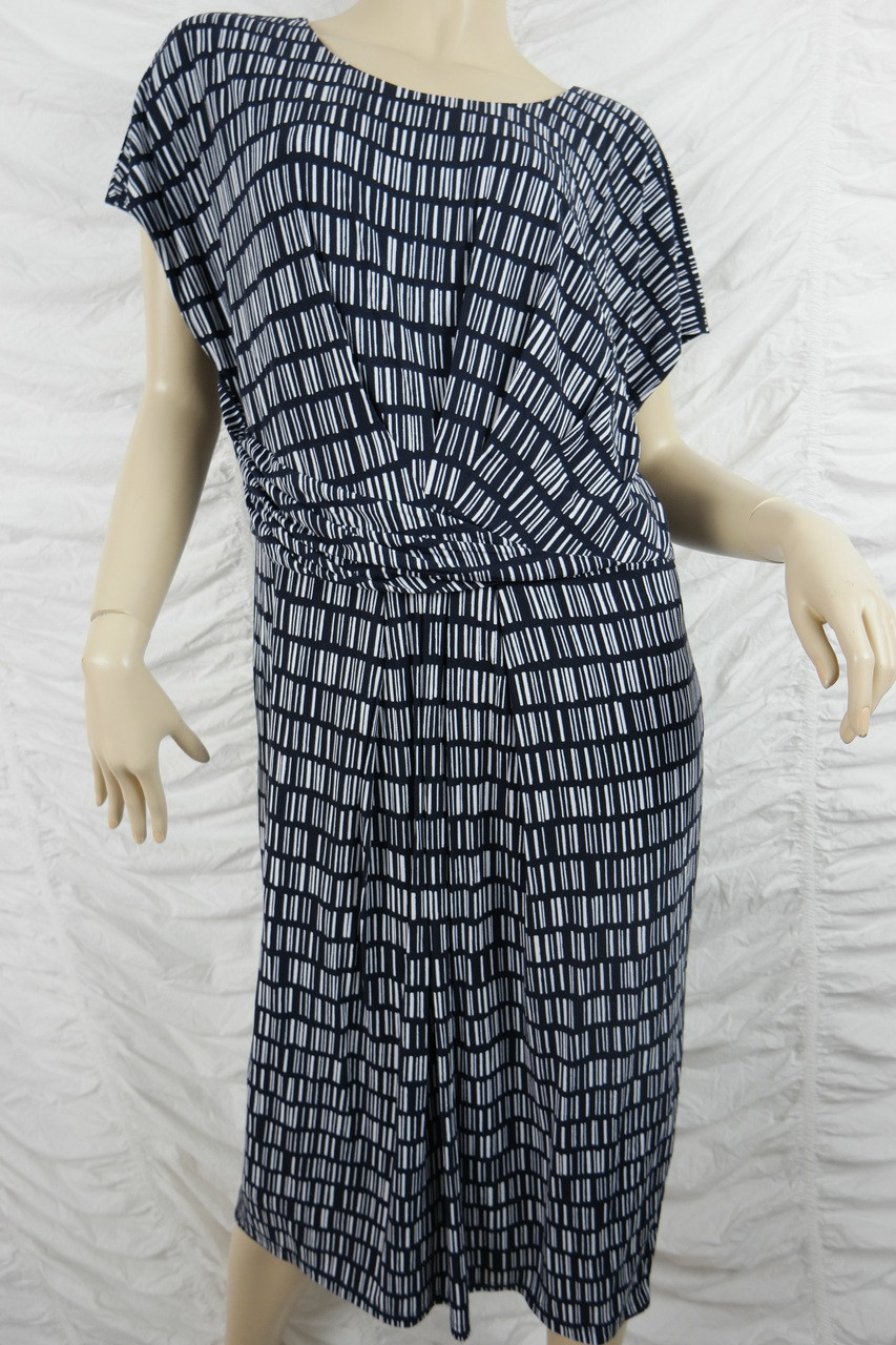 Tanya pleated dress size 