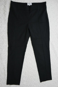 VERONIKA MAINE pants front view VERONIKA MAINE pants front view
