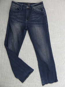 BOSSINI mid-blue regular fit straight leg denim jeans size 34W 33L EUC front view BOSSINI mid-blue regular fit straight leg denim jeans size 34W 33L EUC front view