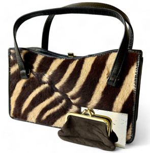 Vintage CORBEAU CURIO Zebra fur 100% leather bag purse mirror AFRICA 1950's NEW main view Vintage CORBEAU CURIO Zebra fur 100% leather bag purse mirror AFRICA 1950's NEW main view