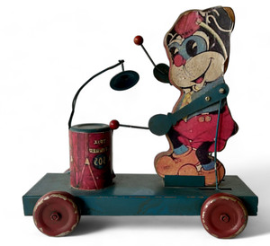 Vintage TRIX THE DRUMMER CAT #305 pull-along wooden toy AMERICA 1950's VGVC side view Vintage TRIX THE DRUMMER CAT #305 pull-along wooden toy AMERICA 1950's VGVC side view