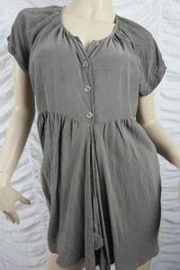 VICTOR ALEXANDRE taupe 100% silk tunic short sleeve blouse size S/M EUC front view VICTOR ALEXANDRE taupe 100% silk tunic short sleeve blouse size S/M EUC front view