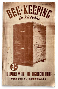 Vintage BEE-KEEPING IN VICTORIA Department Agriculture book 1949 AUSTRALIA VGVC front view Vintage BEE-KEEPING IN VICTORIA Department Agriculture book 1949 AUSTRALIA VGVC front view