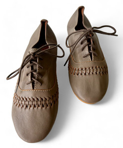 KOBE HUSK taupe brown 100% leather lace-up Derby flats shoes size 36/5 EUC main view