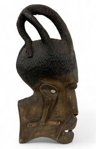 Wood Indonesian hand carved tribal face mask wall art INDONESIA C1900's main view Wood Indonesian hand carved tribal face mask wall art INDONESIA C1900's main view
