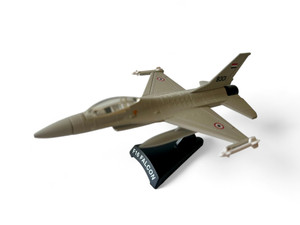 Osprey AIRCRAFT OF THE ACES #26 F16 FALCON aircraft model WWII main view Osprey AIRCRAFT OF THE ACES #26 F16 FALCON aircraft model WWII main view