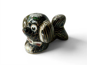 Vintage cloisonné black enamel dog figurine Pekingese handmade 1950's CHINA main view