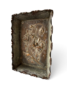 Antique copper floral bouquet repoussé Art Nouveau wall tray 1890's FRANCE main view