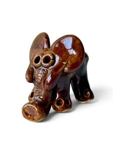 Vintage elephant brown clay pottery figurine drip glaze redware 1960's JAPAN main view