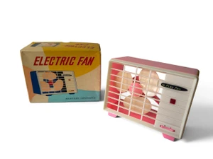 Vintage pink portable desk fan mini battery electric #309 boxed 1970's CHINA main view