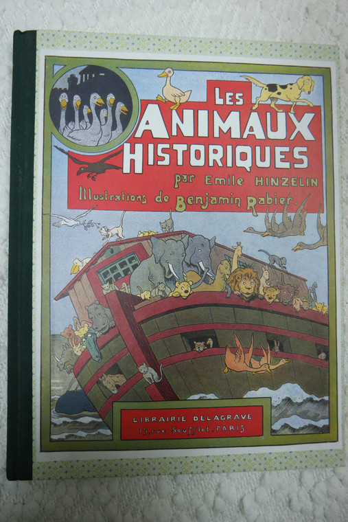 LES ANIMAUX HISTORIQUES by Emile Hinzelin hardcover picture book 1996 NEW front view