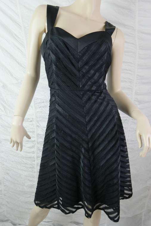 REVIEW black retro 1950's Ribbon Lace A-line cocktail party dress size 12 BNWT front view