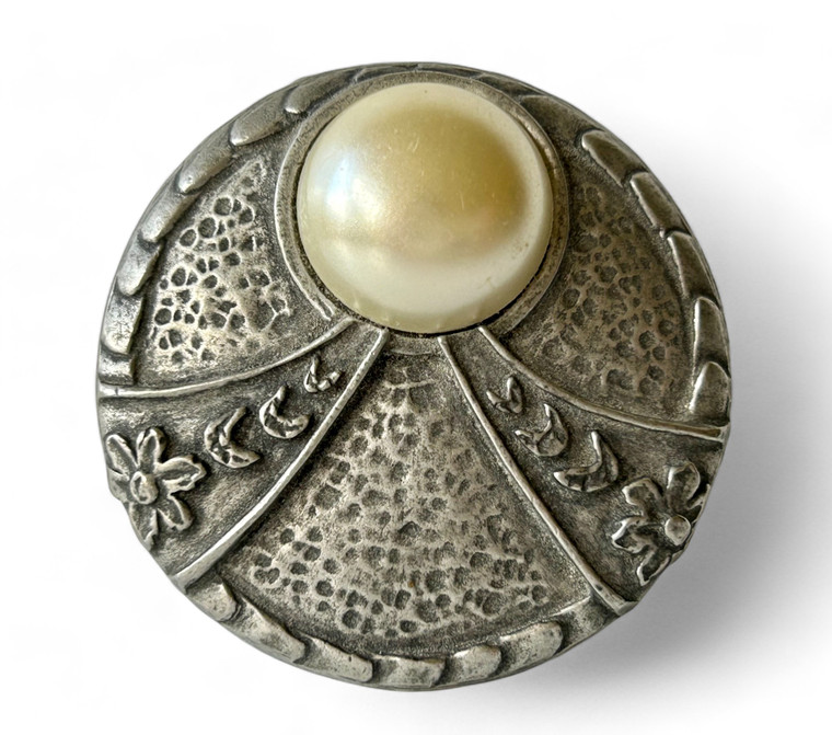 Vintage pewter SEAGULL PEWTER pearl round domed hammered brooch 1980's CANADA EVC front view