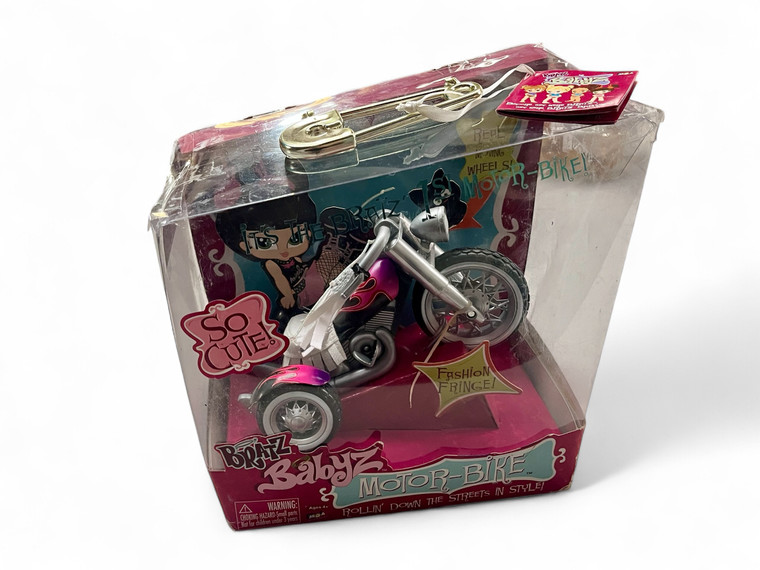Retro BRATZ Babyz doll Motor-Bike black hot pink 3-wheel New In Box 2005 front side view