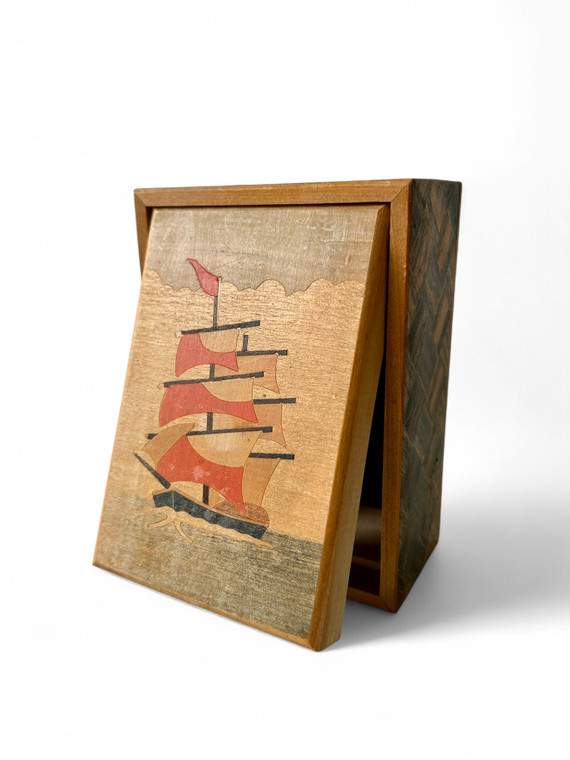 Vintage nautical sailing ship cigarette box wood cedar marquetry 1950's JAPAN main view Vintage nautical sailing ship cigarette box wood cedar marquetry 1950's JAPAN main view