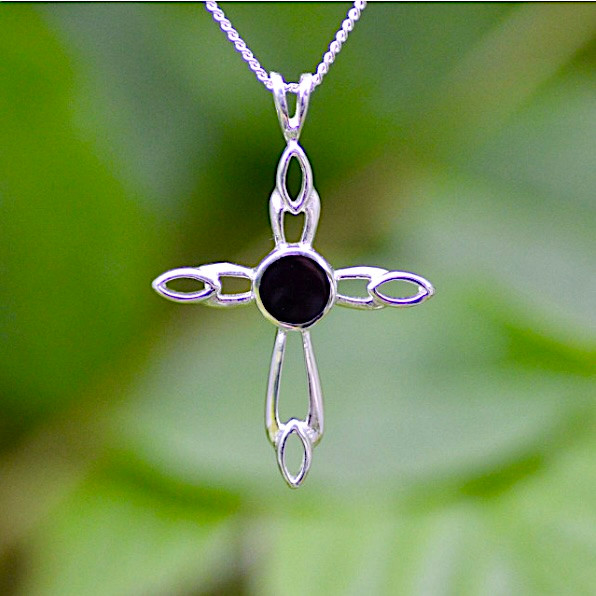 アクセサリー   silver cross pendant Contemporary Sterling Silver Whitby Jet Cross Pendant Necklace