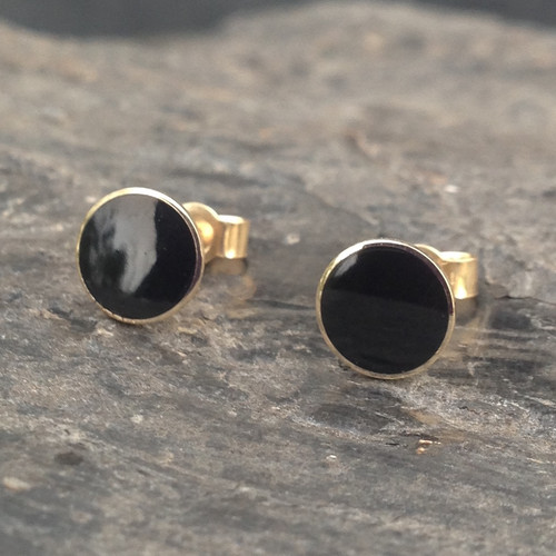Whitby Jet 9ct gold medium round 6mm stud earrings