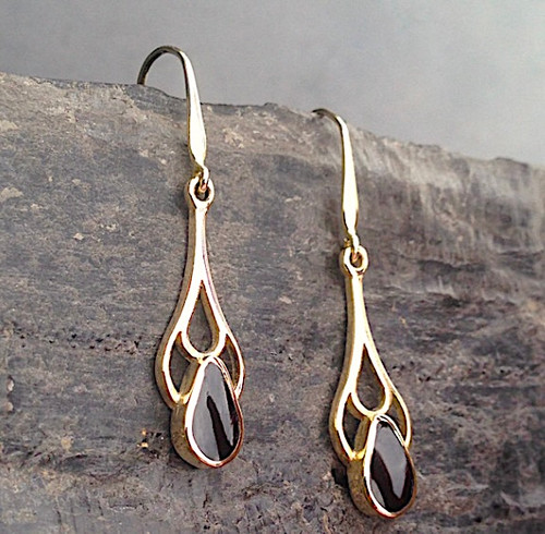 Handmade  9K yellow gold dangly earrings with organic black teardrop gemstone