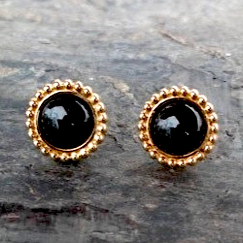 Hand crafted round 9ct gold and Whitby Jet fancy beaded edge stud earrings