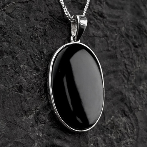 Hand crafted oval 925 silver necklace with large oval shiny black organic gemstone