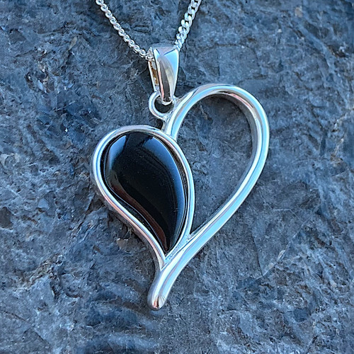 Contemporary hand crafted 925 sterling silver Whitby Jet open heart pendant necklace 