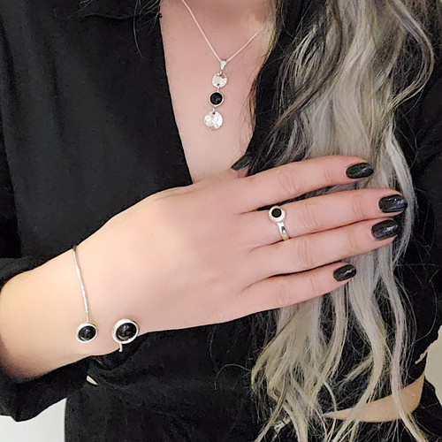 Long Whitby Jet Hammered Sterling Silver Pendant Necklace 589P