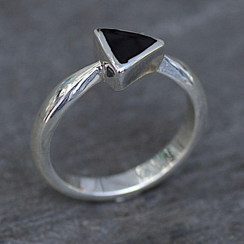 Hand crafted 925 silver ring with triangle shaped black stone