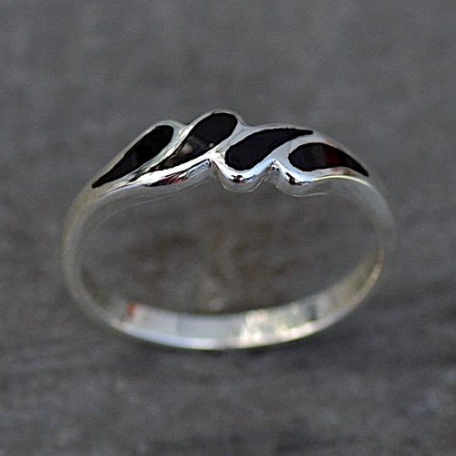 Ladies slim sterling silver raindrop multi stone ring with Whitby Jet