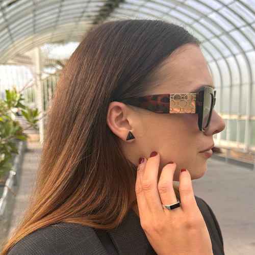 Contemporary sterling silver Whitby Jet ladies rectangular signet ring