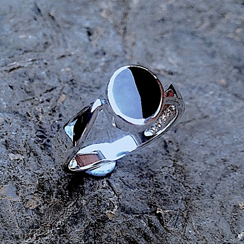 Hand crafted Whitby Jet sterling silver tapered shoulder offset oval ring
