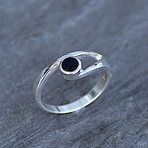 Asymmetrical Sterling silver split shoulder Whitby Jet circular stone ring