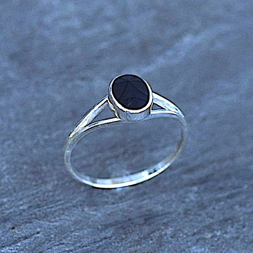 Sterling silver split shoulder ring with oval Whitby Jet stone