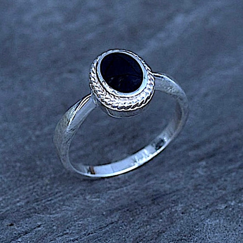 Sterling silver Whitby Jet ring with oval rope edge detail