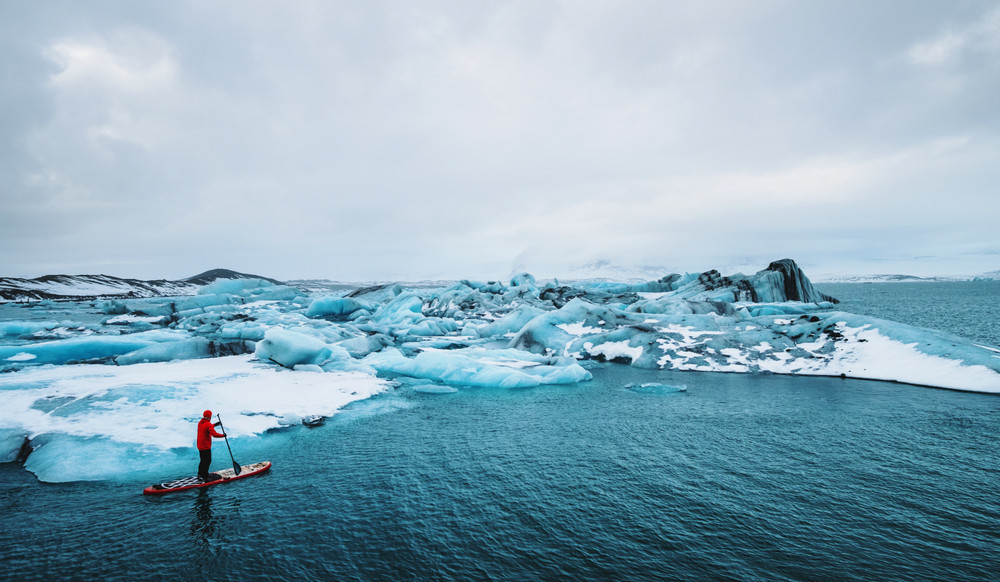 How to Paddleboard in Winter: A Practical Guide for Cold-Weather Adventurers