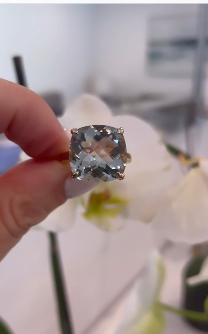 9ct Yellow Gold Green Amethyst Ring 9ct Yellow Gold Green Amethyst Ring