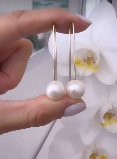 9ct Yellow Gold freshwater Pearl Earrings