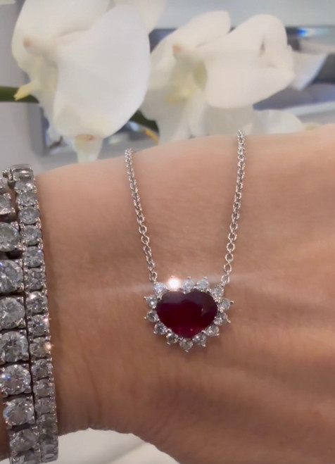 18ct white gold natural Diamond setting and chain