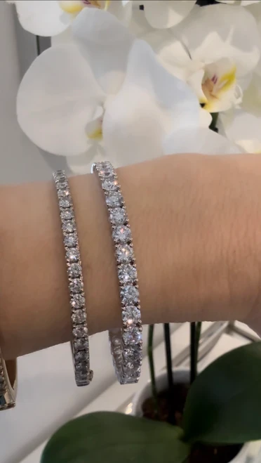 18ct white gold bracelet with .30 carat lab diamonds