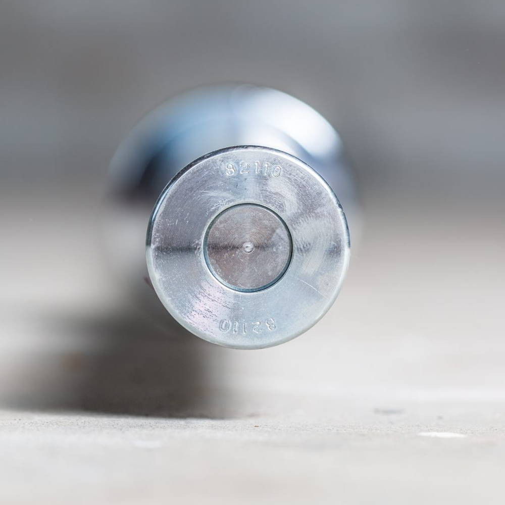 York Barbell Olympic Bar - Thumbnail 3