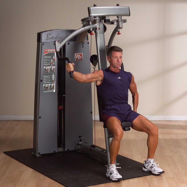 Body-Solid (DPEC-SF) Pec Fly/Rear Delt - Man Showing Independent Arm Movement