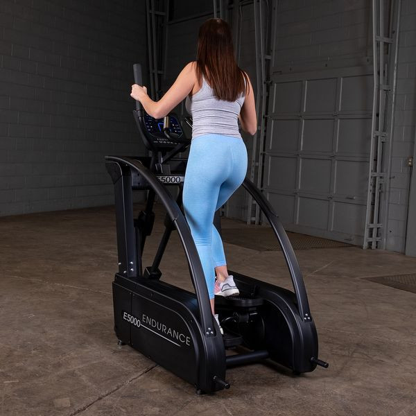 Body-Solid (E5000) Elliptical Cross Trainer - Cardio Training Workout