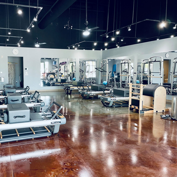 LiteMirror Glass-Free Mirrors in Pilates Fitness Studio
