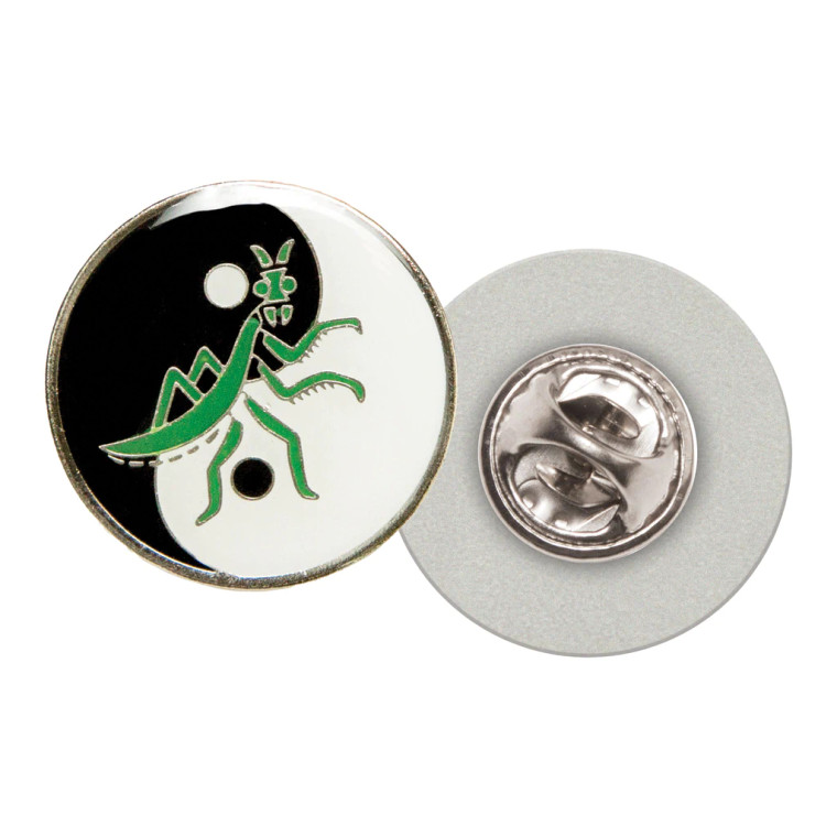Praying Mantis Yin Yang Pin