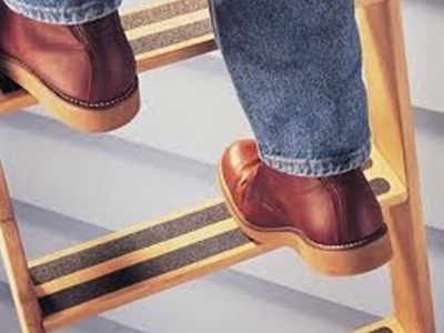 Anti-slip tape for ladders and scaffolding