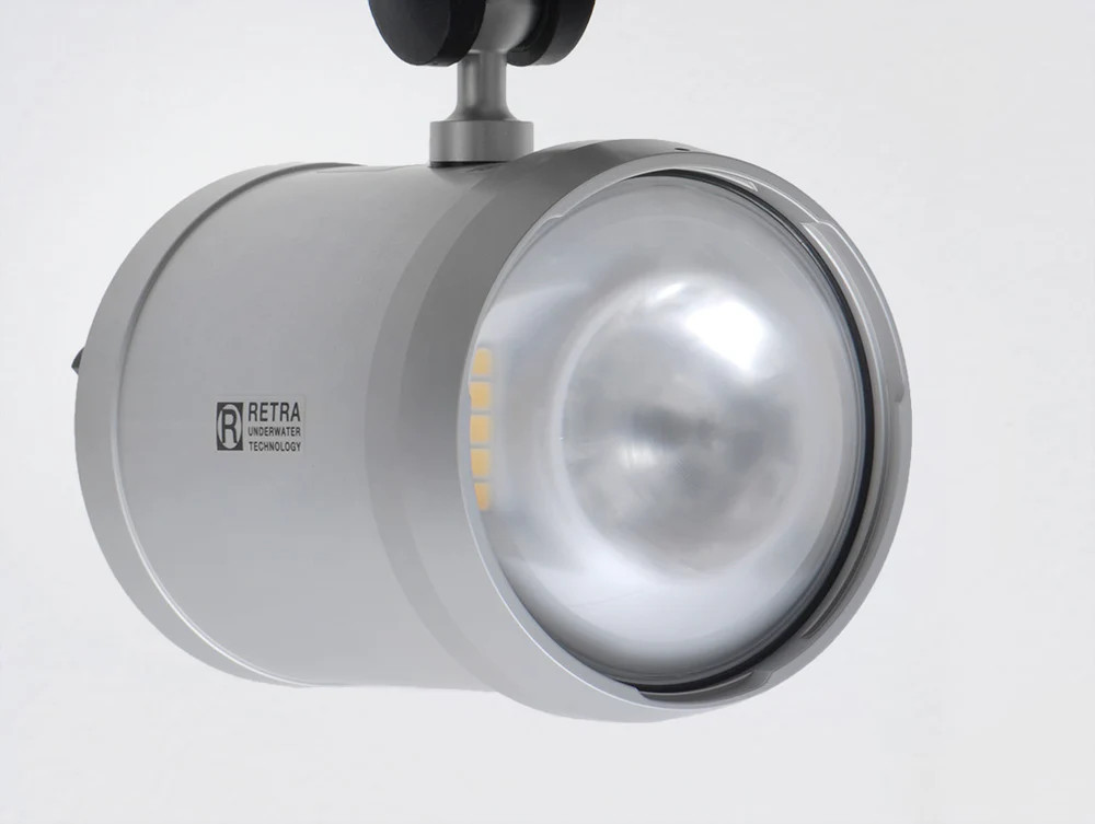 Retra Maxi | Underwater Strobe and Video Light