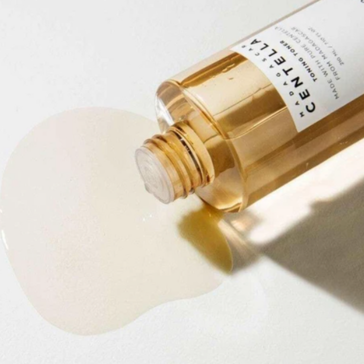 SKIN 1004 Madagascar Centella Toning Toner - 210ml hydrates skin