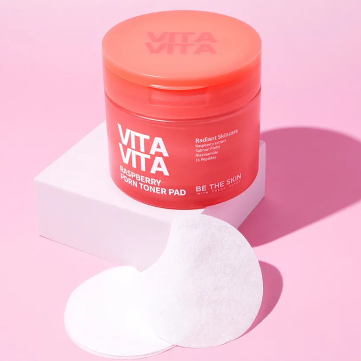 be the skin Vitavita Raspberry PDRN Toner Pad brightens skin