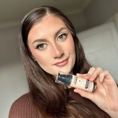 Katie Mclennan models Revlon Colorstay Foundation in Combination Oily