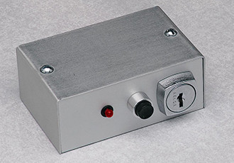 image:Dortronics Console: 1 DPDT Key Switch, 1 SPDT Push Button, 1 LED